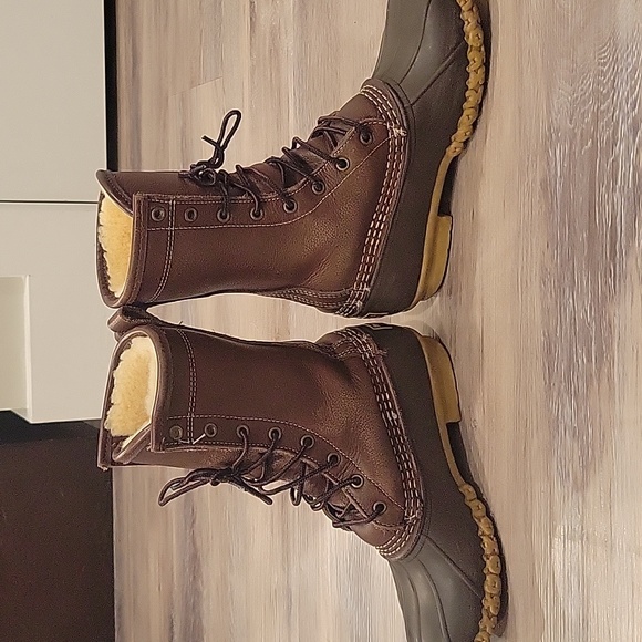 LLBean 10" Shearling Lined Bean Boot - Picture 6 of 9